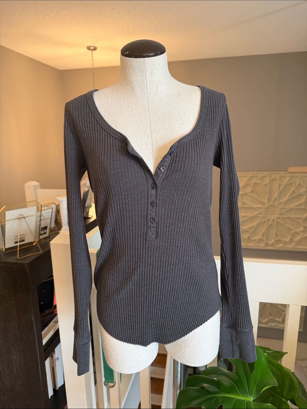 Aerie Ribbed Long-Sleeve Henley Top - Grey